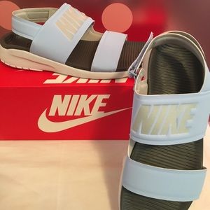 Women’s Nike Tanjun Sandal